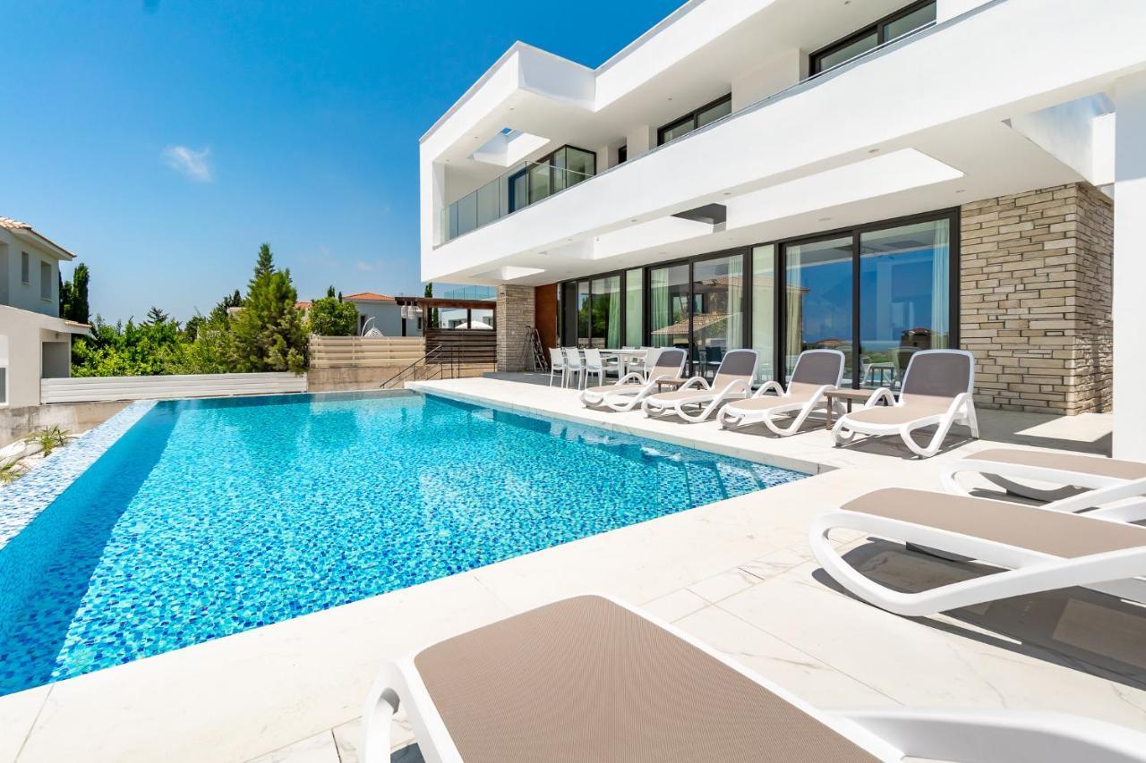 Villa Arsinoe By Ezoria Villas Coral Bay Exterior photo